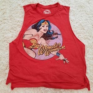 WONDER WOMAN GRAPHIC TANK TOP SIZE M